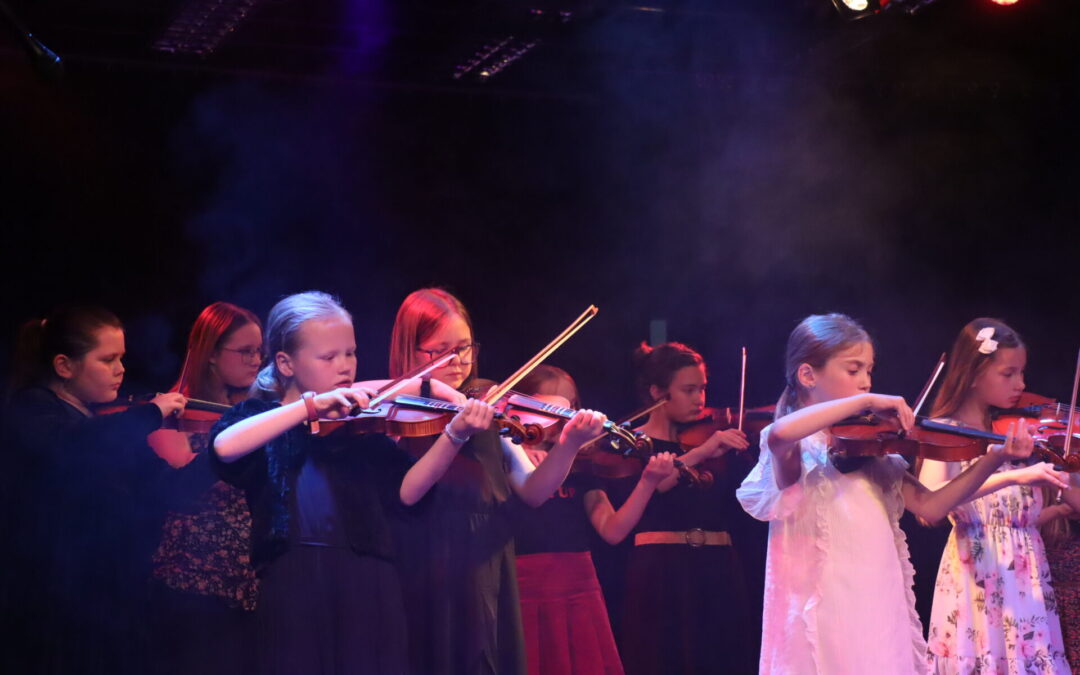 “Dźwięki podzięki dla Mam” koncert sekcji skrzypiec Spiccato