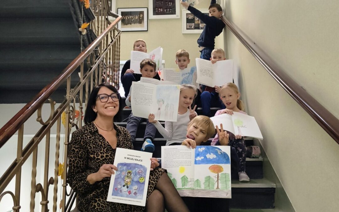 ECHA Z MDK- A | KOMPOT Z WIŚNI | W MOJEJ BAJCE. Dorobek literacki pracowni dziennikarskiej p. Agnieszki Mazur